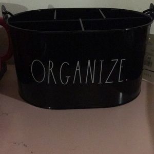 Rae Dunn métal organize